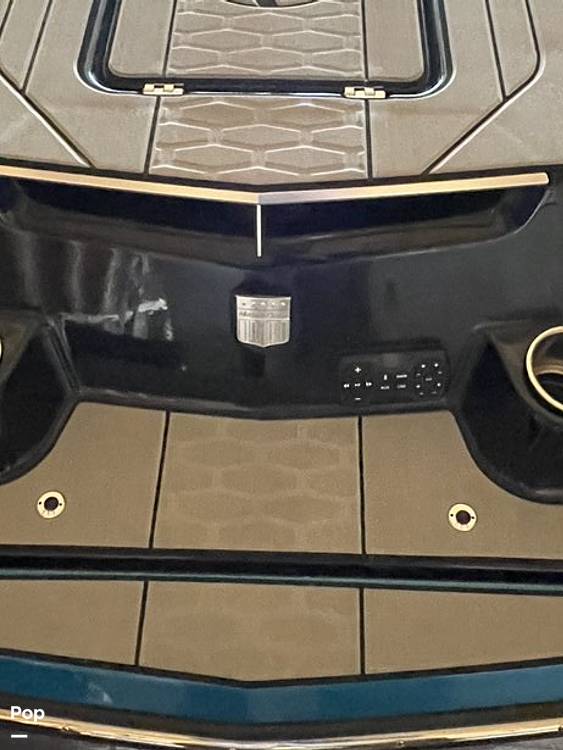 Slide: The Image of Mastercraft X26 Saltwater series 2021 - 14142670