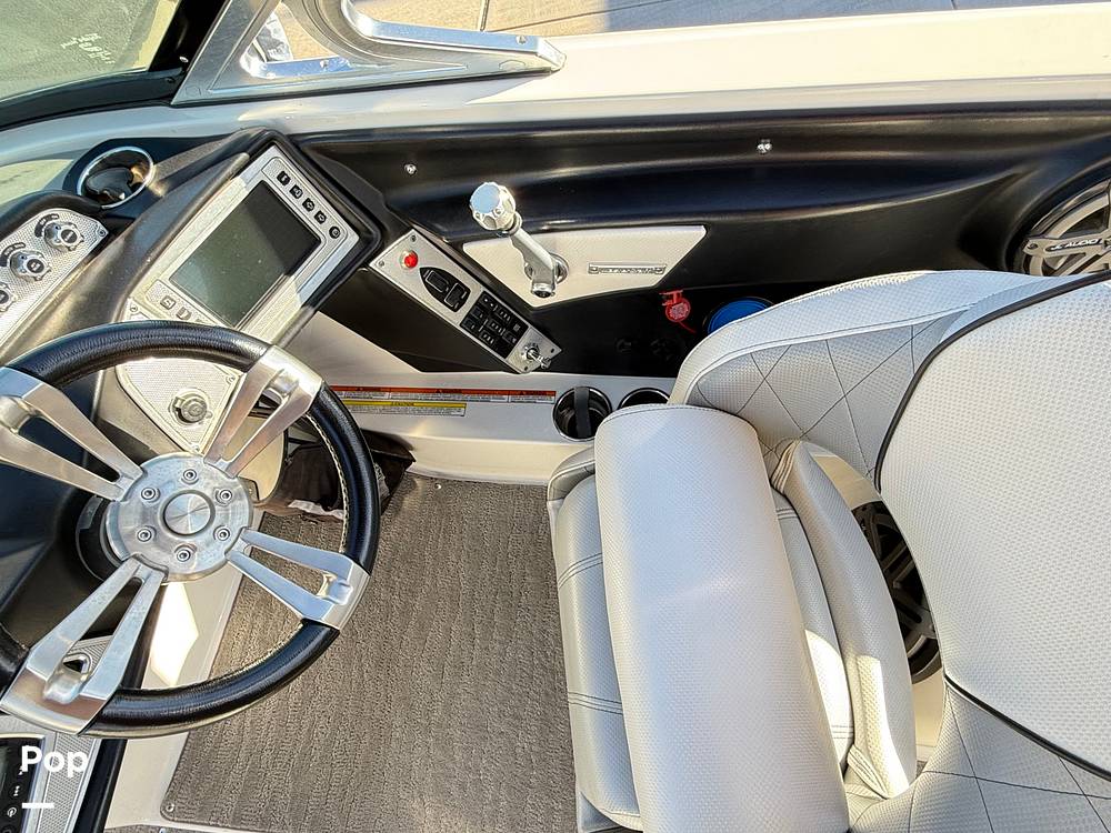 Slide: The Image of Mastercraft X30 2015 - 14941827
