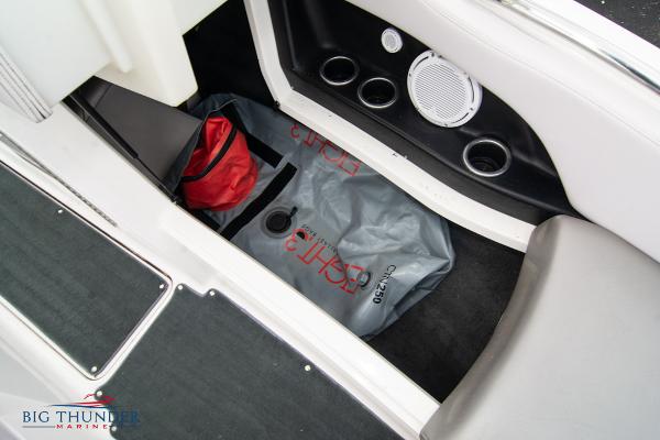 Slide: The Image of MasterCraft X45 2005 - 60