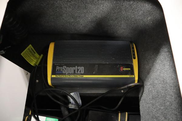 Slide: The Image of MasterCraft X55 2013 - 76