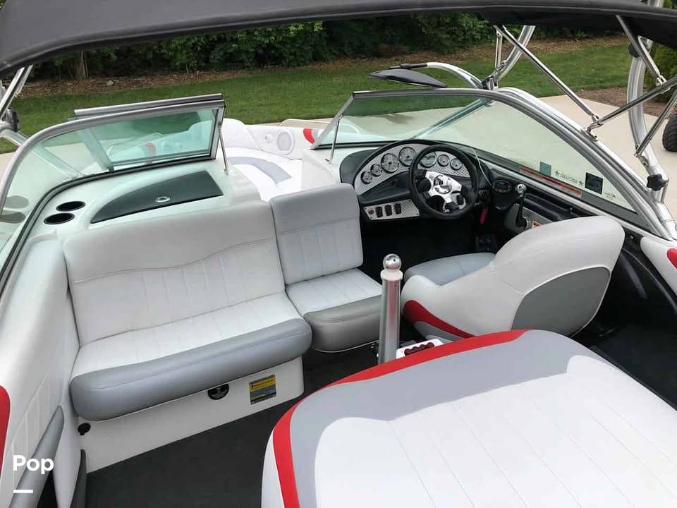 Slide: The Image of Mastercraft x9 2004 - 15402321