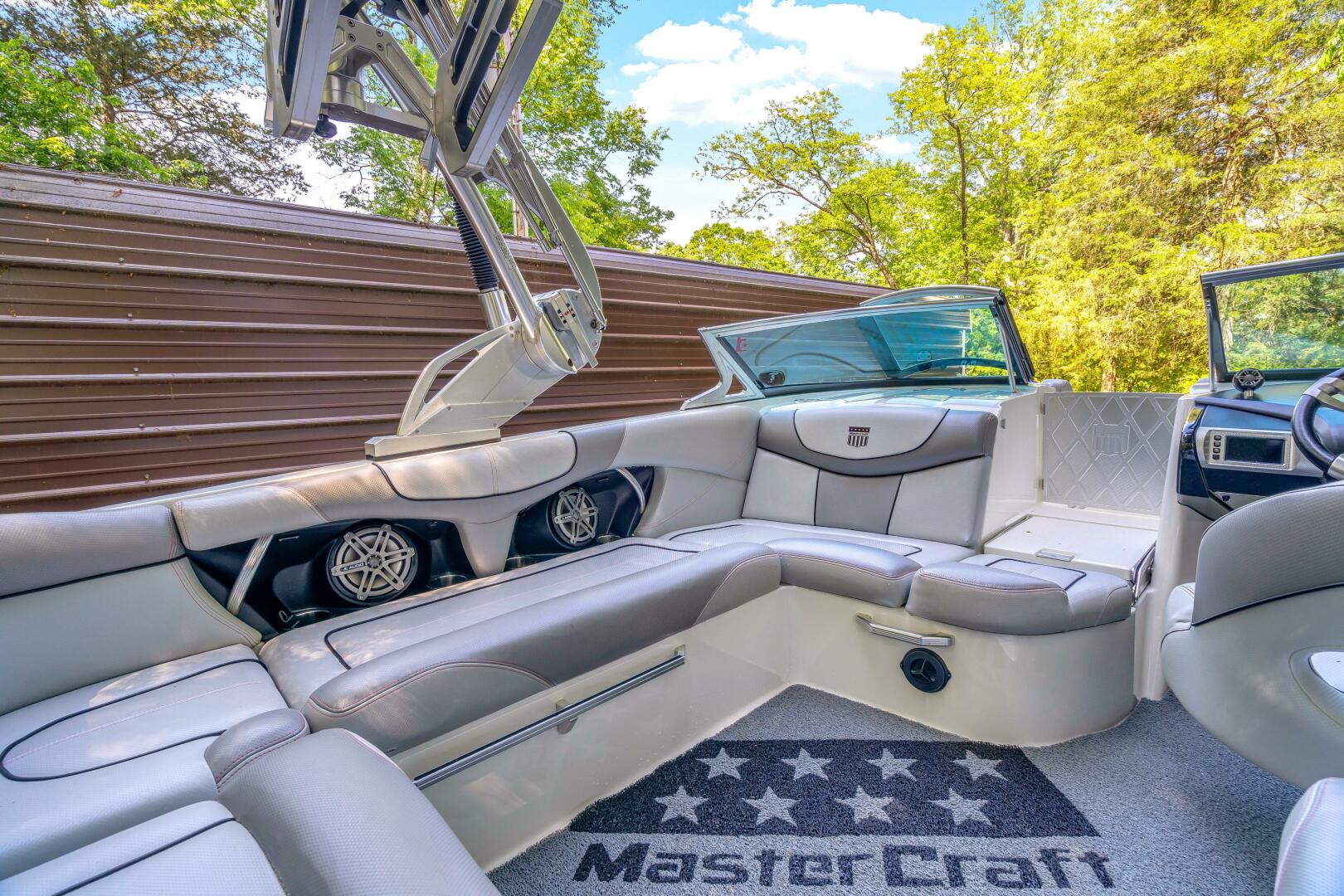 Slide: The Image of Mastercraft X Star 2015 - 5159709