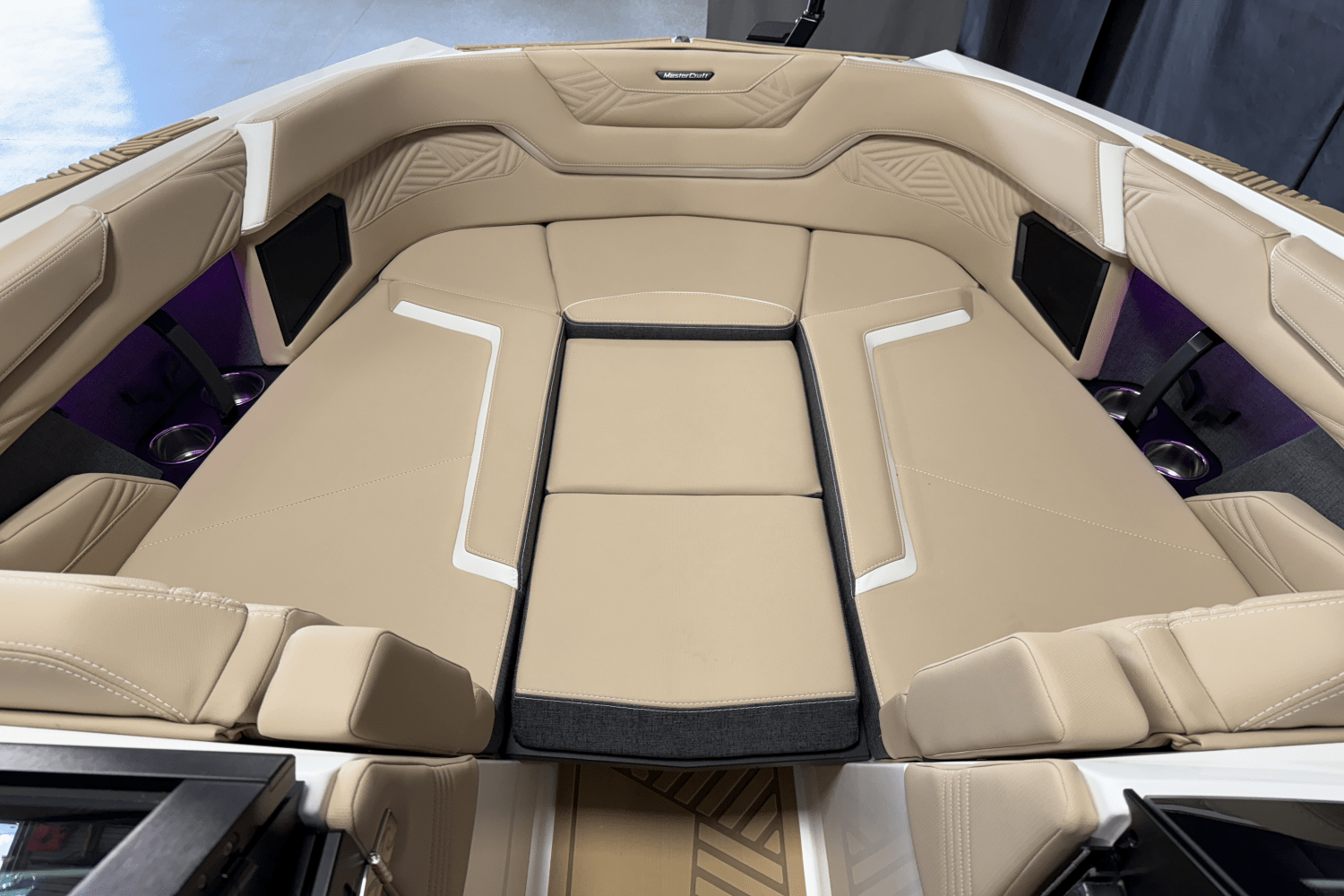 Slide: The Image of Mastercraft XSTAR 2025 - 113