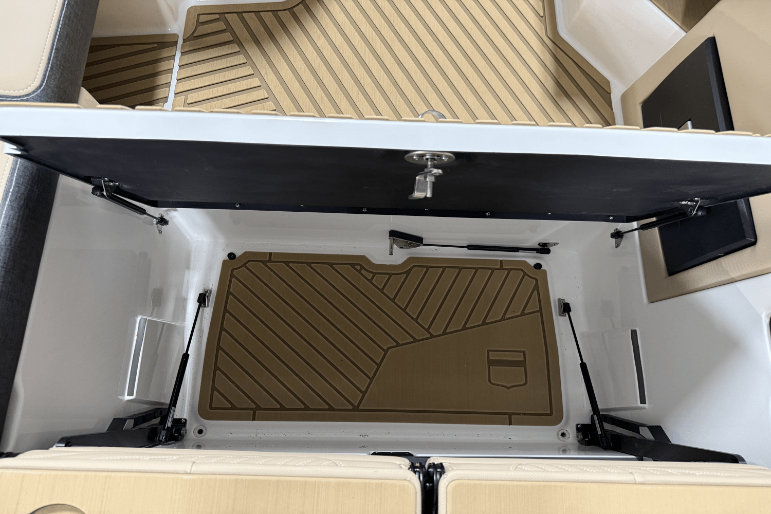Slide: The Image of Mastercraft XSTAR 2025 - 61