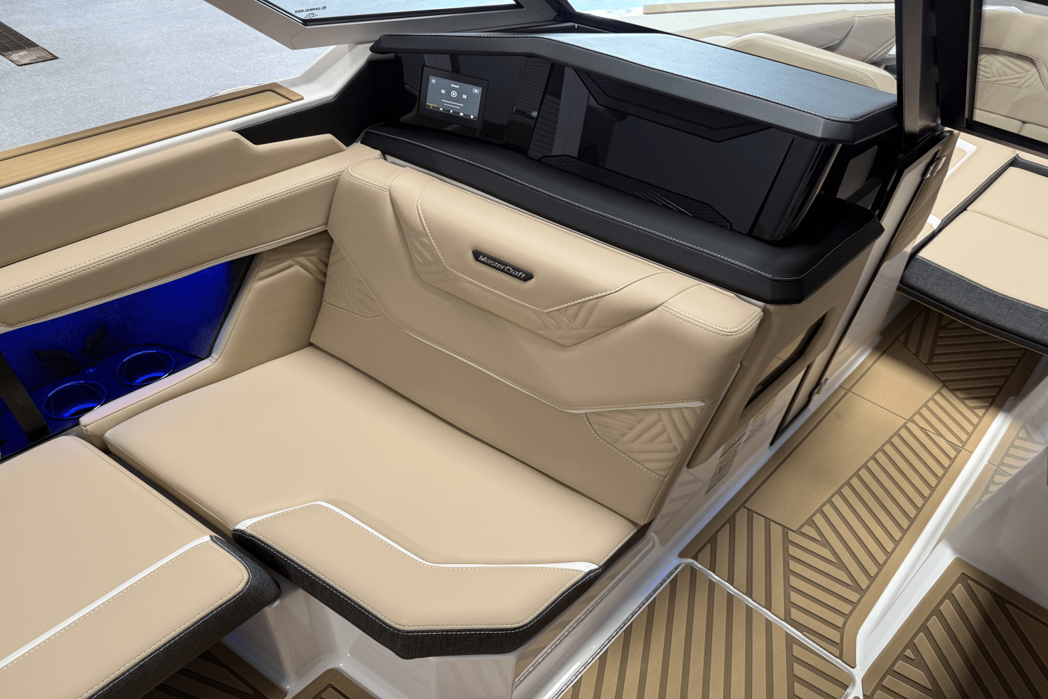 Slide: The Image of Mastercraft XSTAR 2025 - 79