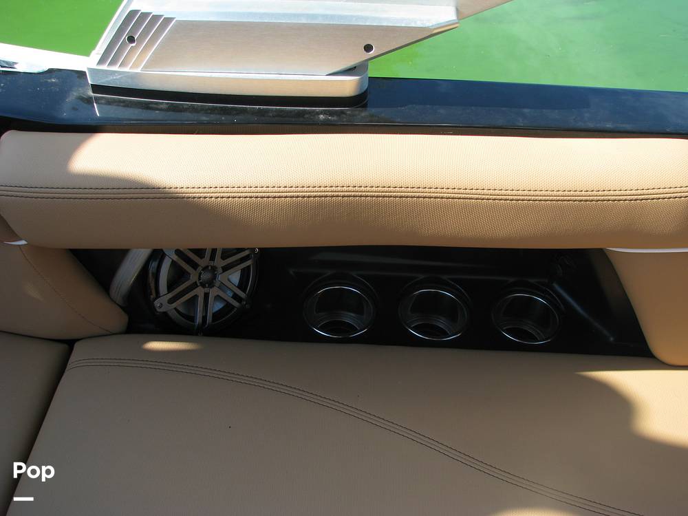 Slide: The Image of Mastercraft XT 20 2017 - 14788700