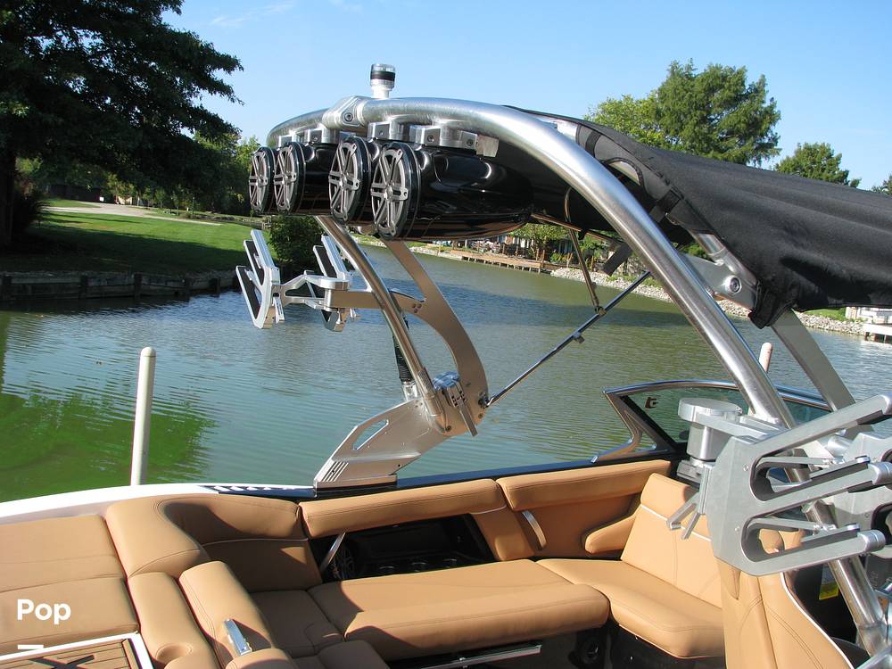 Slide: The Image of Mastercraft XT 20 2017 - 14788712