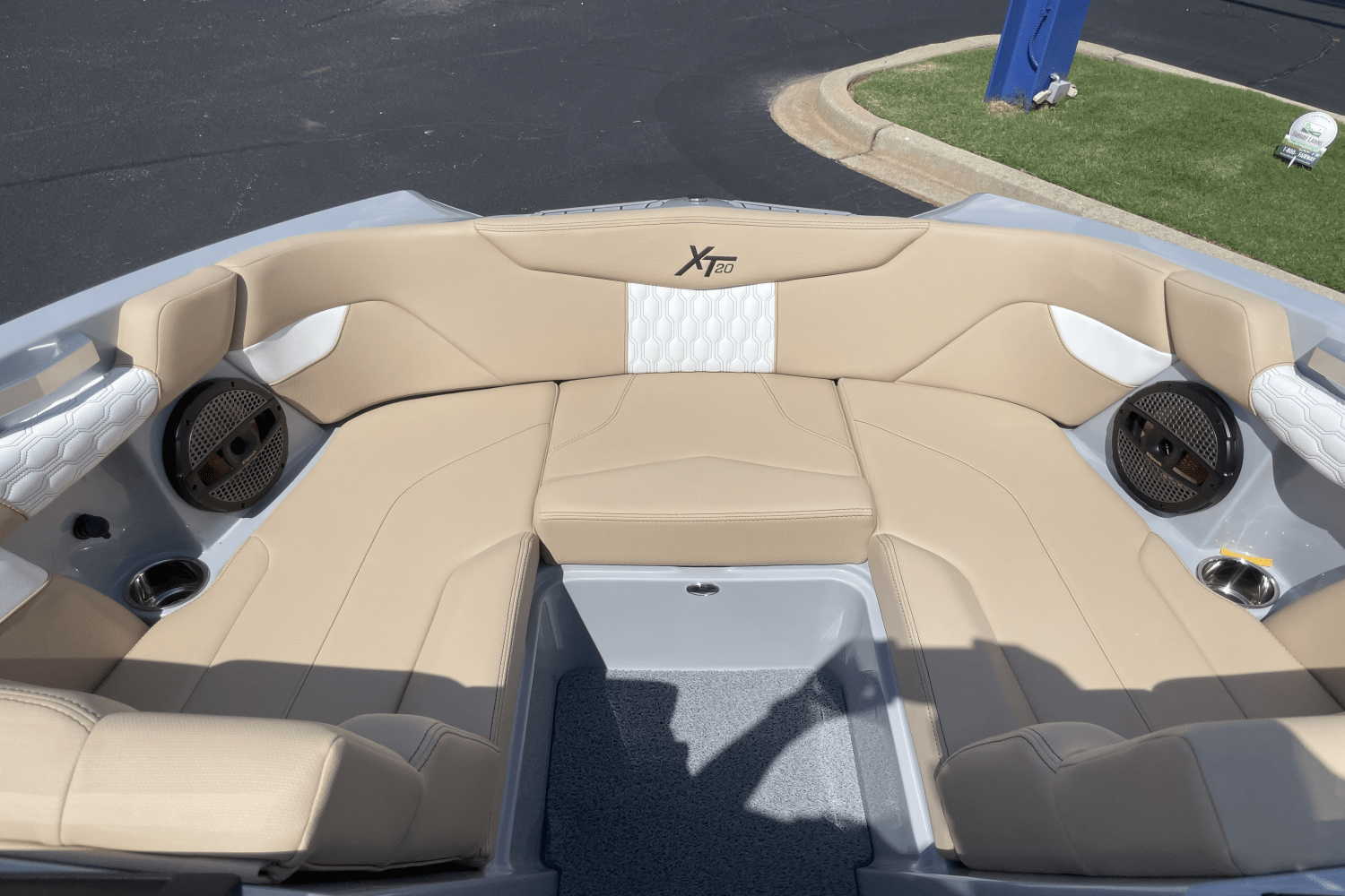 Slide: The Image of Mastercraft XT20 2024 - 1