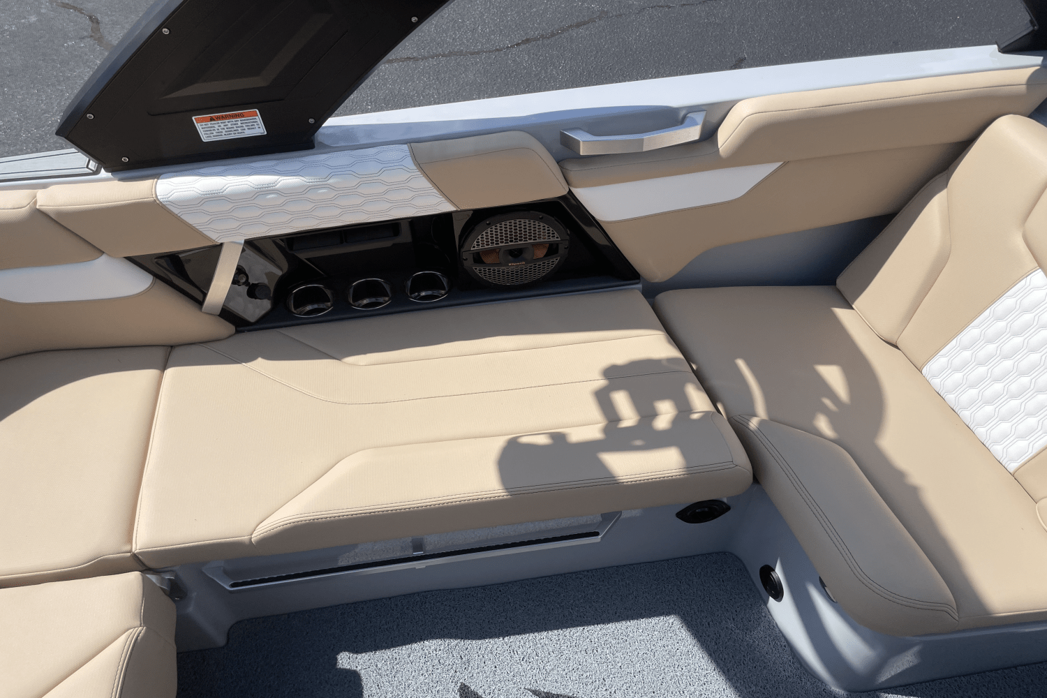 Slide: The Image of Mastercraft XT20 2024 - 12