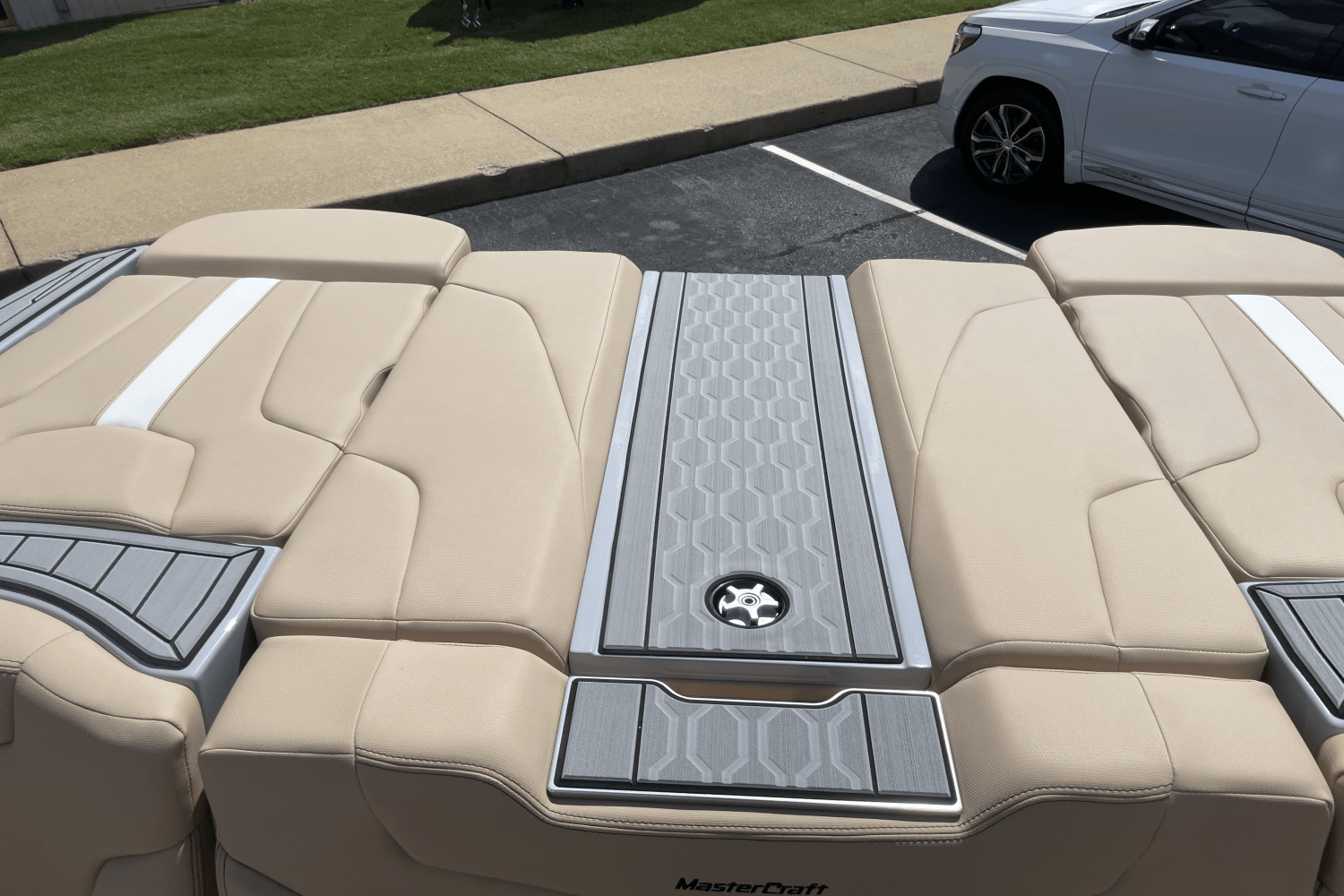 Slide: The Image of Mastercraft XT20 2024 - 16