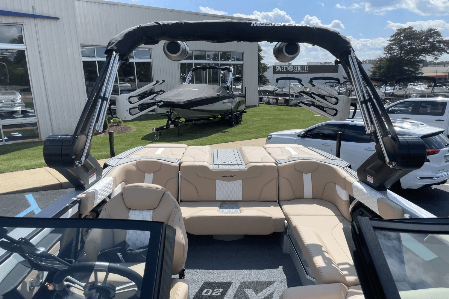 Slide: The Image of Mastercraft XT20 2024 - 6