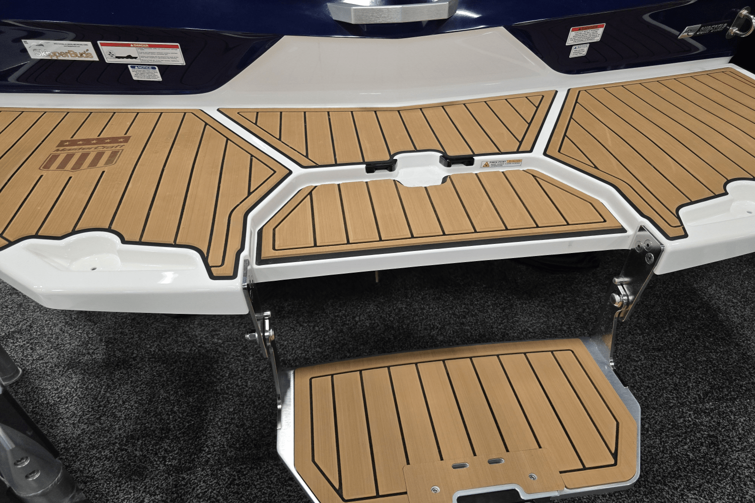 Slide: The Image of Mastercraft XT20 2025 - 22