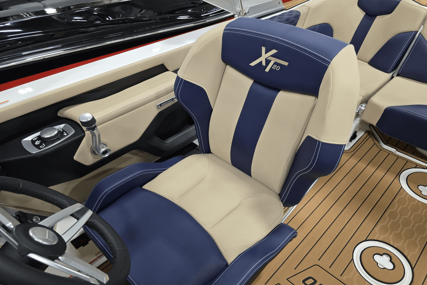 Slide: The Image of Mastercraft XT20 2025 - 7