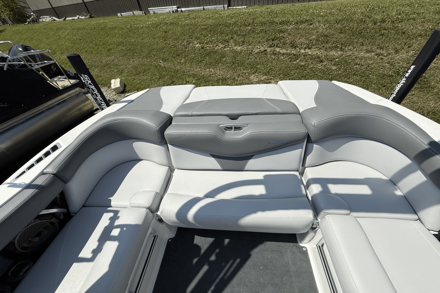 Slide: The Image of Mastercraft XT22 2019 - 14