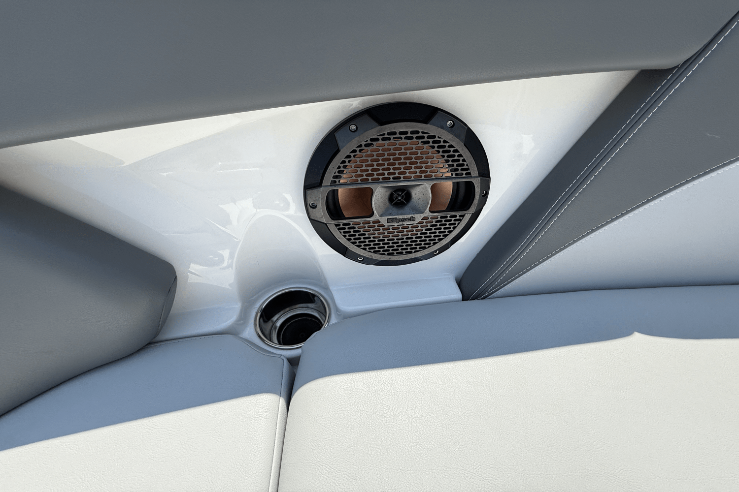 Slide: The Image of Mastercraft XT22 2019 - 24