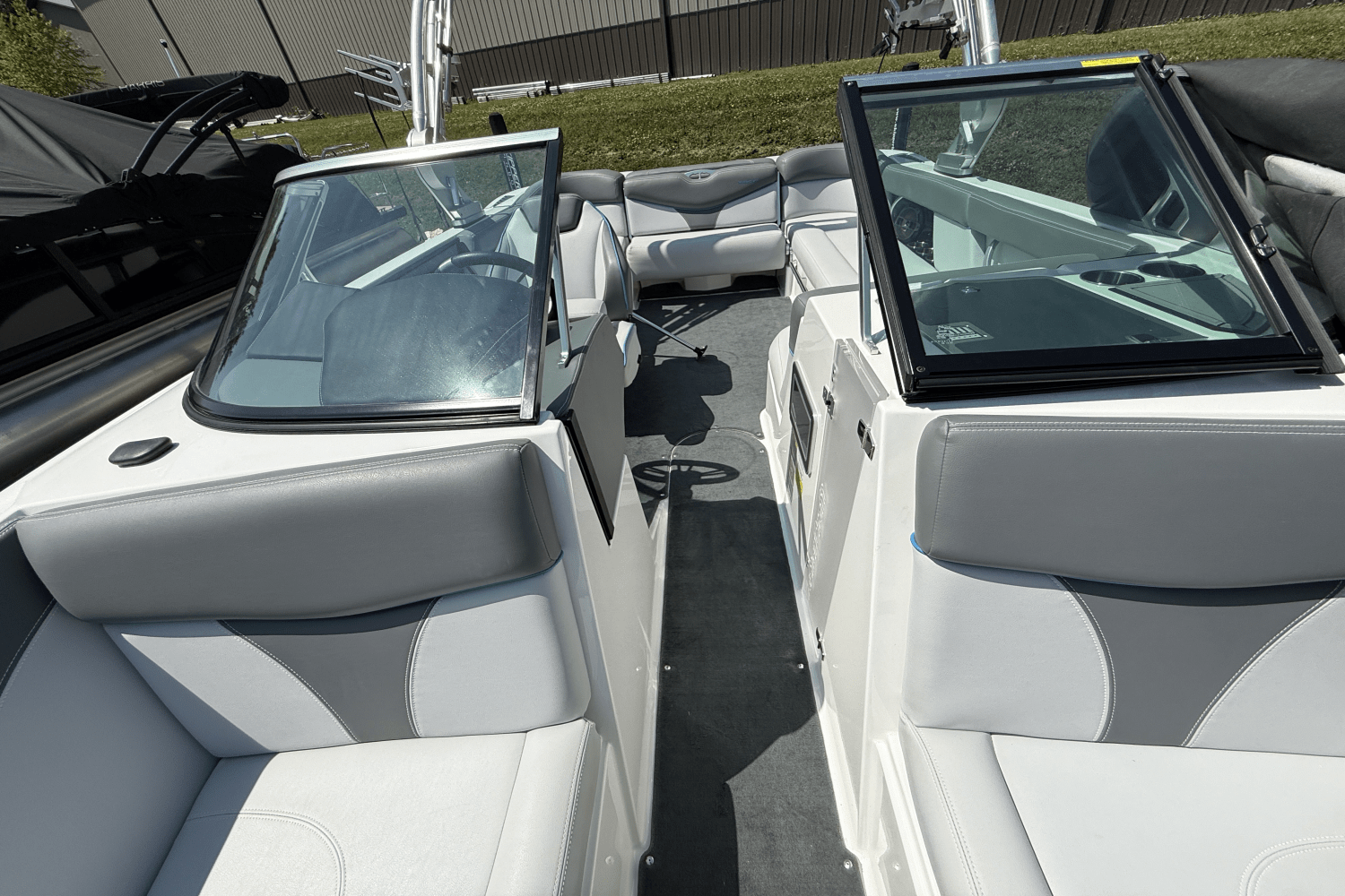 Slide: The Image of Mastercraft XT22 2019 - 27