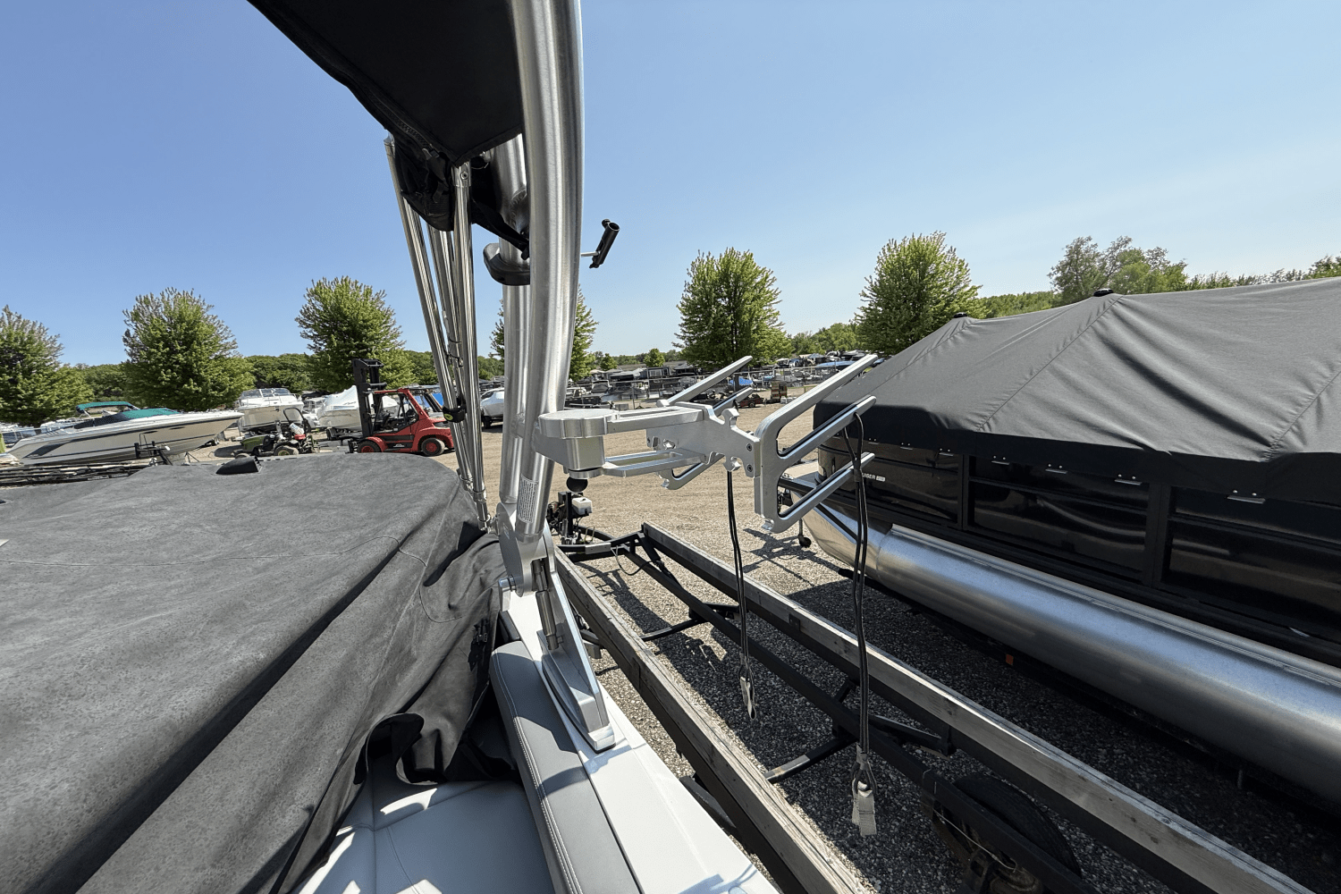 Slide: The Image of Mastercraft XT22 2019 - 8