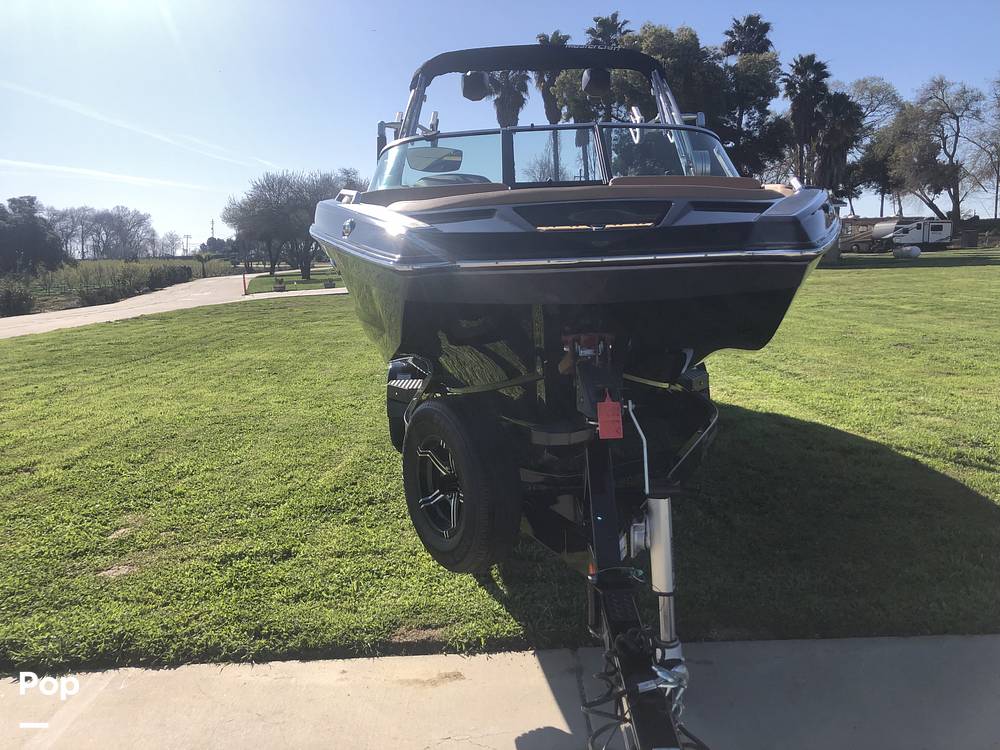 Slide: The Image of Mastercraft XT22 2021 - 15221525