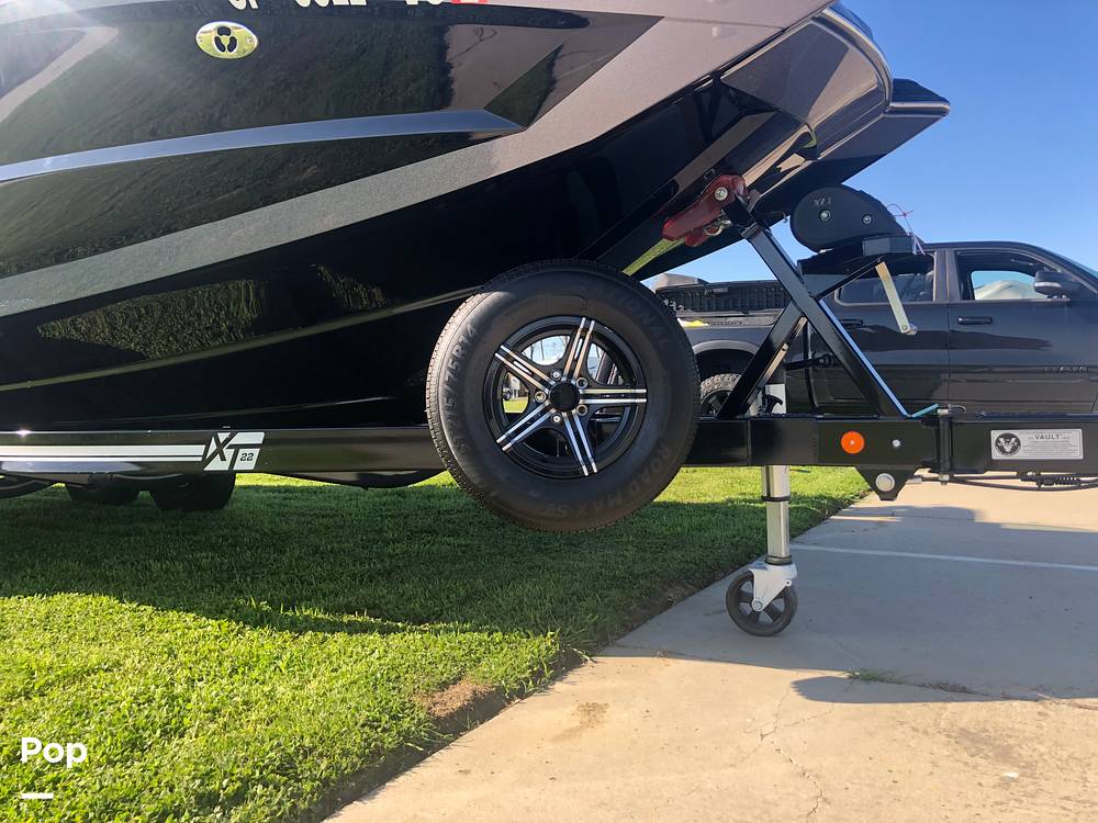Slide: The Image of Mastercraft XT22 2021 - 15221543