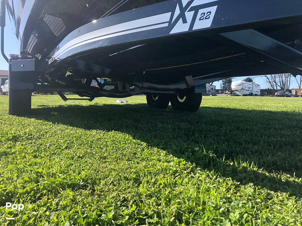 Slide: The Image of Mastercraft XT22 2021 - 15221546