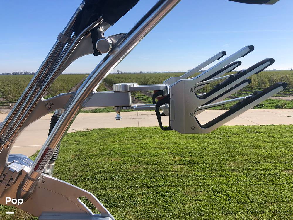 Slide: The Image of Mastercraft XT22 2021 - 15221770