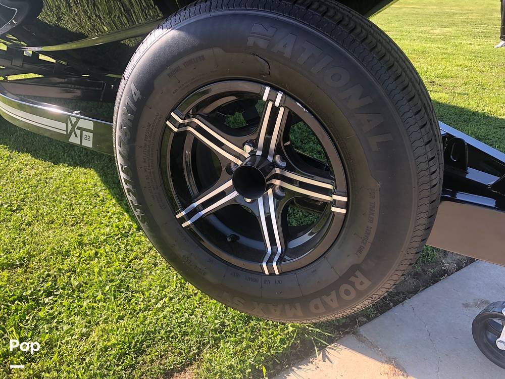 Slide: The Image of Mastercraft XT22 2021 - 15222022