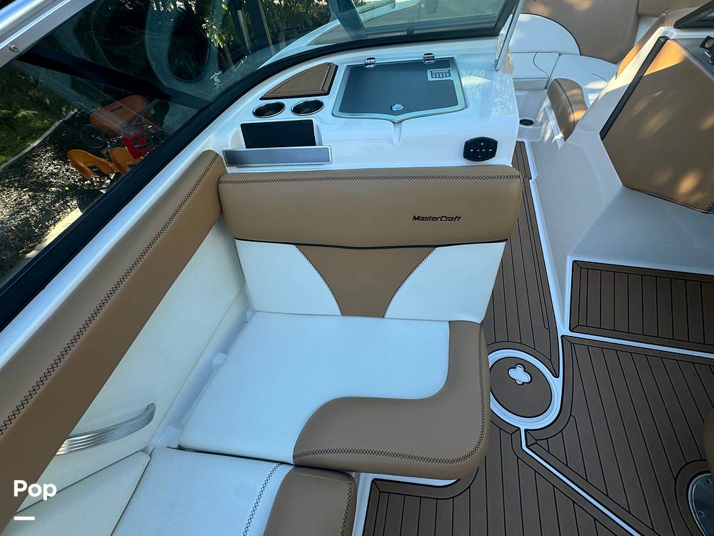 Slide: The Image of Mastercraft XT22 2021 - 14769230