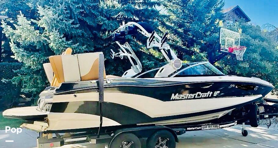 Slide: The Image of Mastercraft XT22 2021 - 14774758