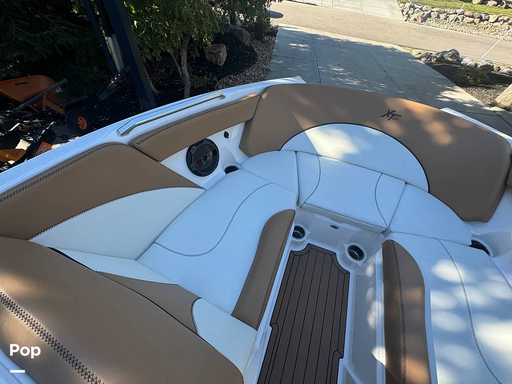 Slide: The Image of Mastercraft XT22 2021 - 14769239