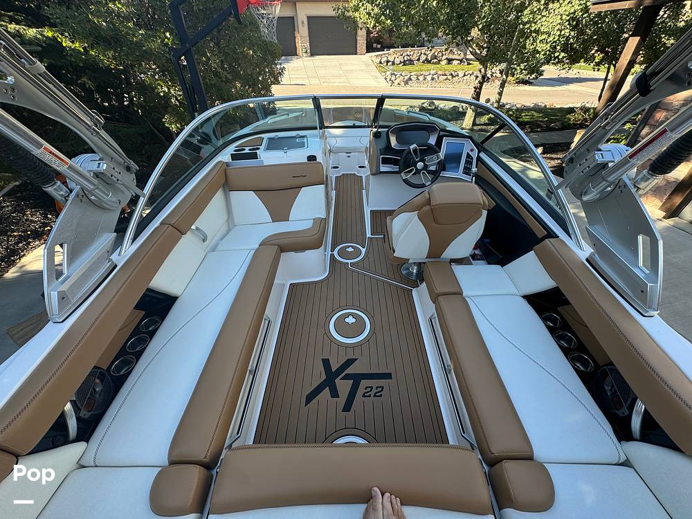 Slide: The Image of Mastercraft XT22 2021 - 14769242