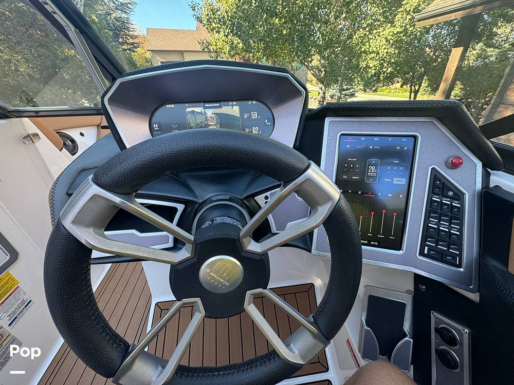 Slide: The Image of Mastercraft XT22 2021 - 14769215