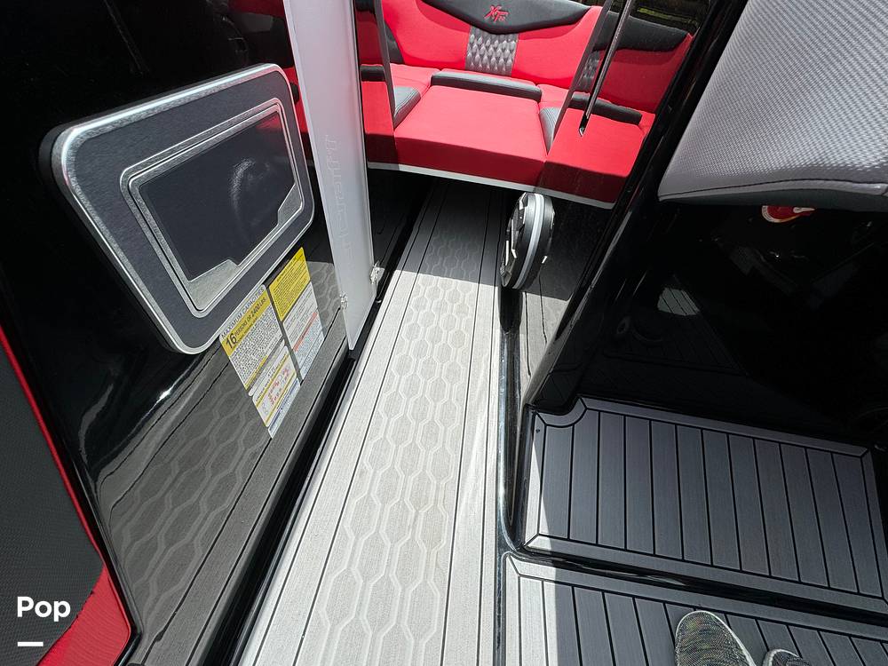 Slide: The Image of Mastercraft XT22 2022 - 14133138