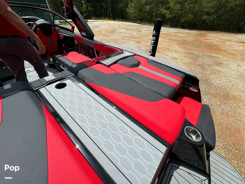 Slide: The Image of Mastercraft XT22 2022 - 14133165