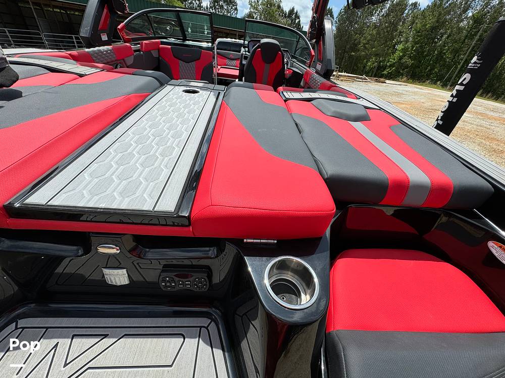 Slide: The Image of Mastercraft XT22 2022 - 14133178