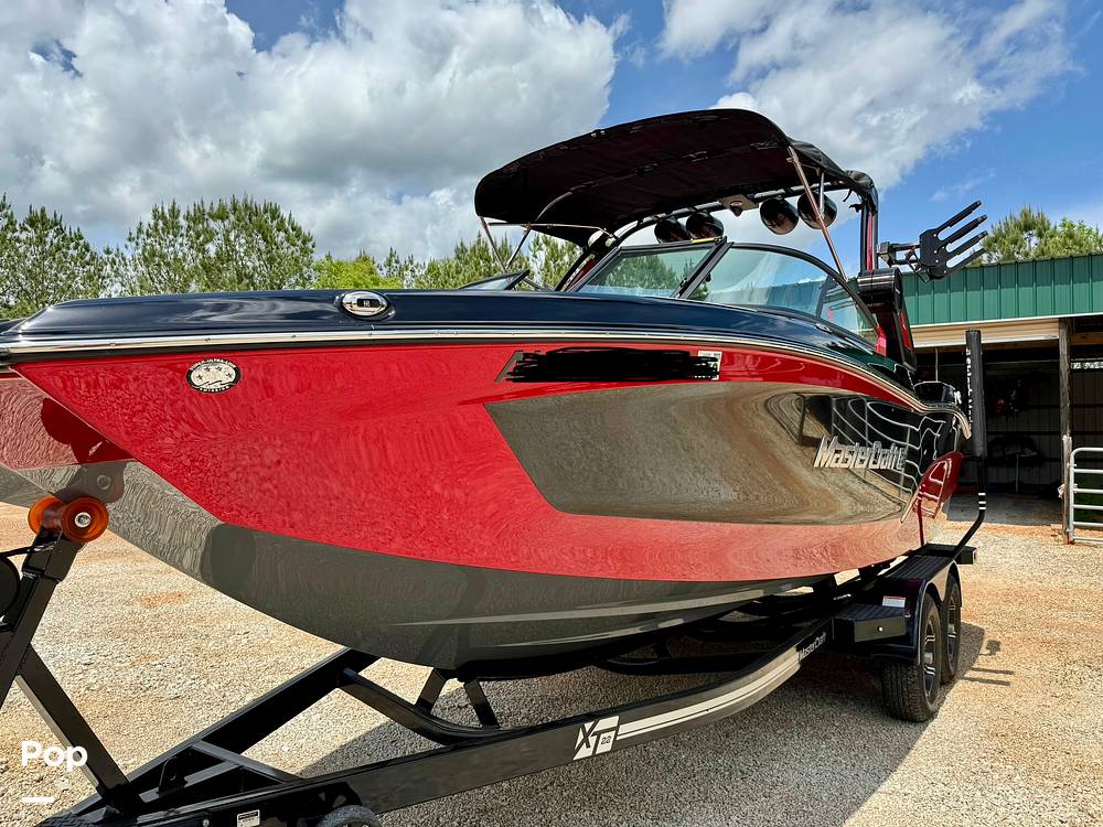 Slide: The Image of Mastercraft XT22 2022 - 14136428