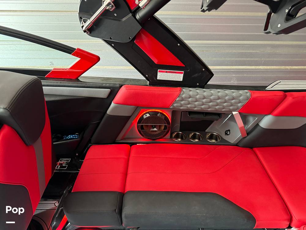 Slide: The Image of Mastercraft XT22 2022 - 14131288