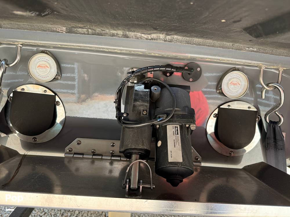 Slide: The Image of Mastercraft XT22 2022 - 14131420
