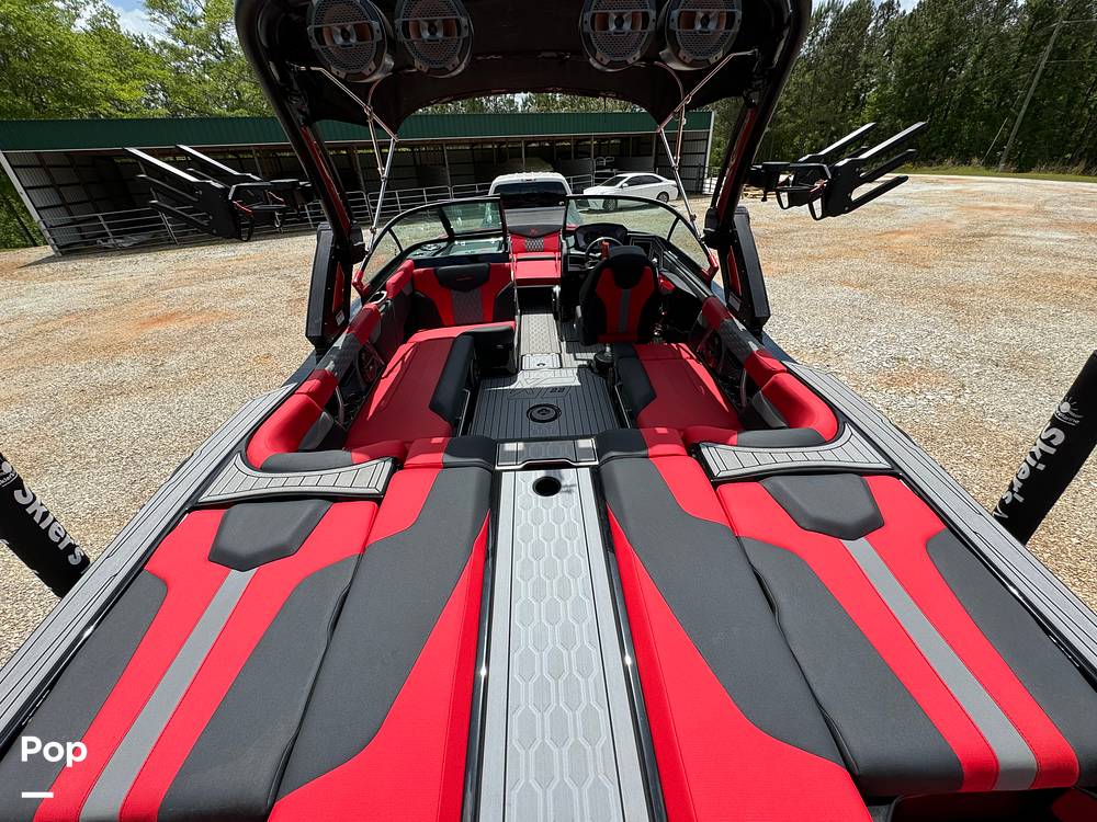 Slide: The Image of Mastercraft XT22 2022 - 14131425