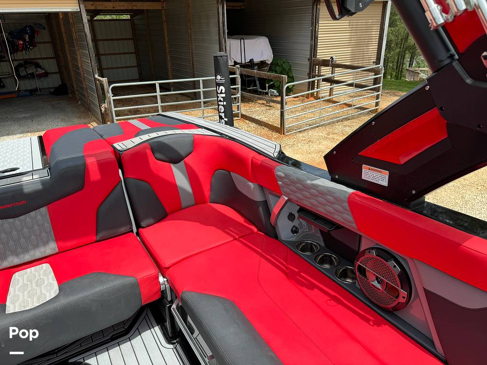 Slide: The Image of Mastercraft XT22 2022 - 14131437