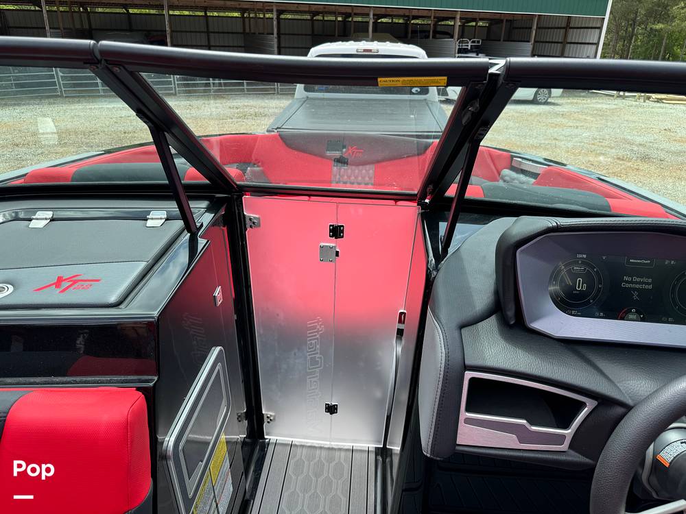 Slide: The Image of Mastercraft XT22 2022 - 14131439