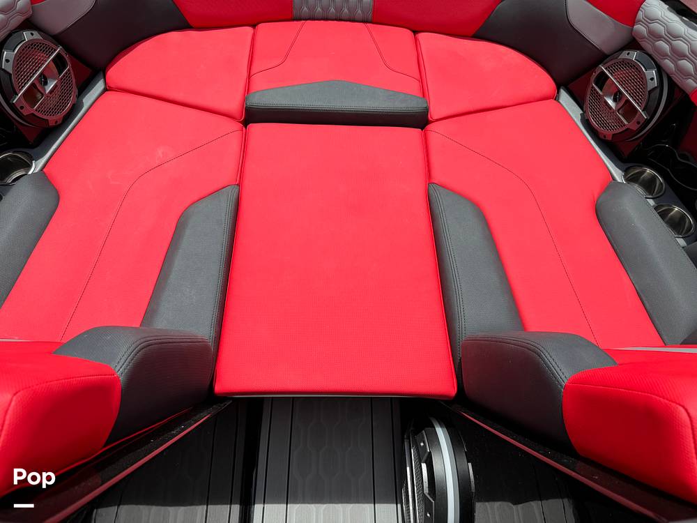 Slide: The Image of Mastercraft XT22 2022 - 14132397