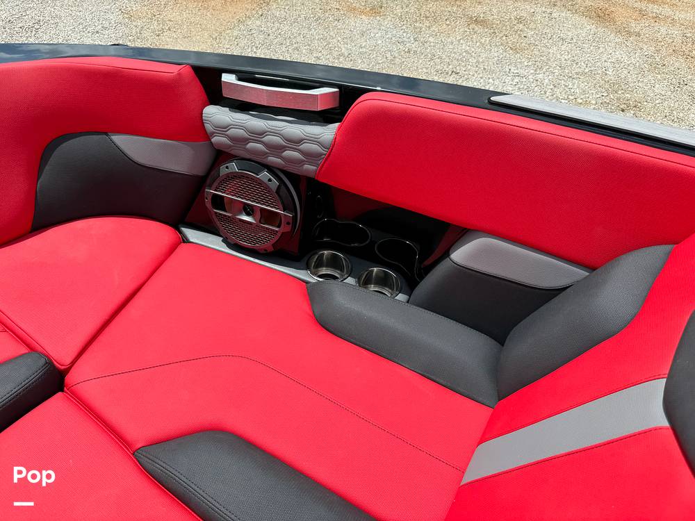 Slide: The Image of Mastercraft XT22 2022 - 14132399