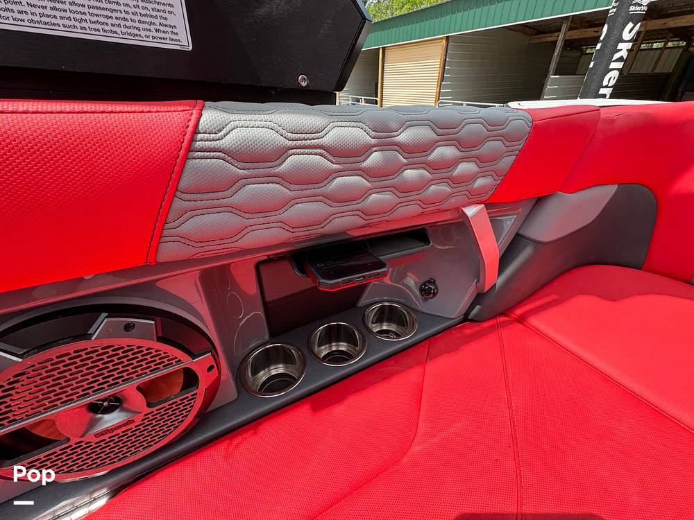 Slide: The Image of Mastercraft XT22 2022 - 14132415