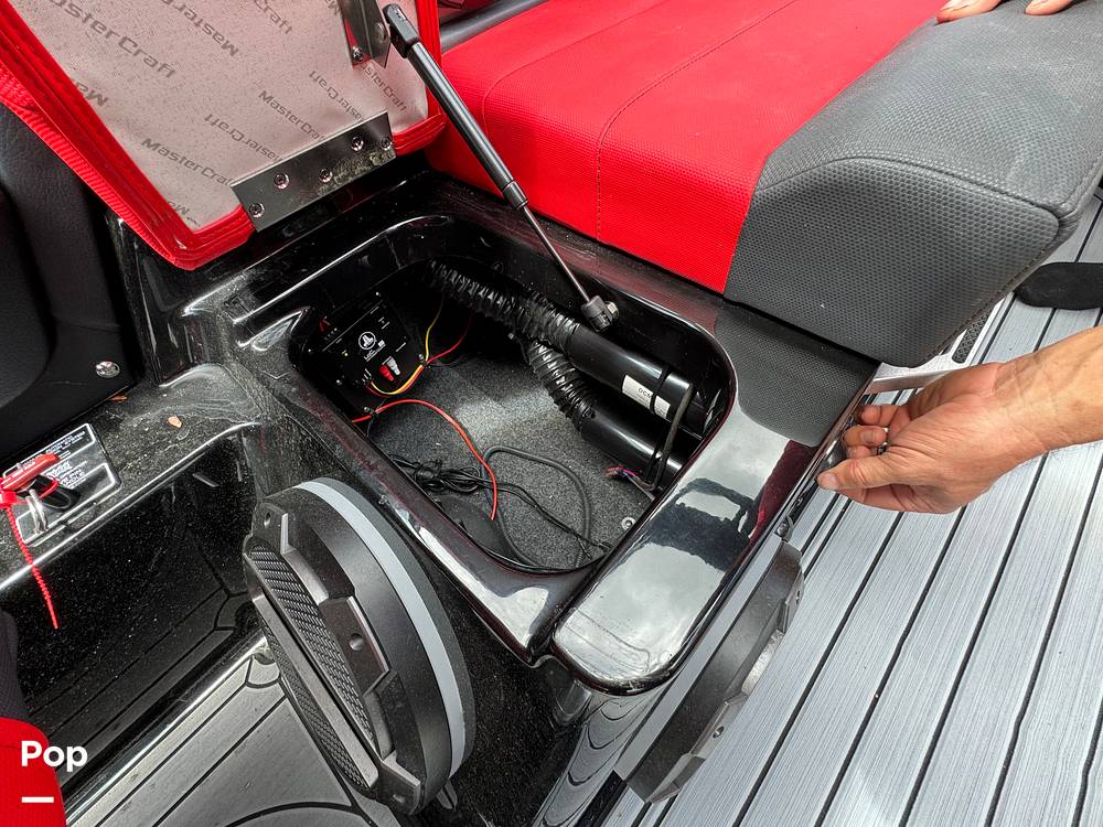 Slide: The Image of Mastercraft XT22 2022 - 14133125