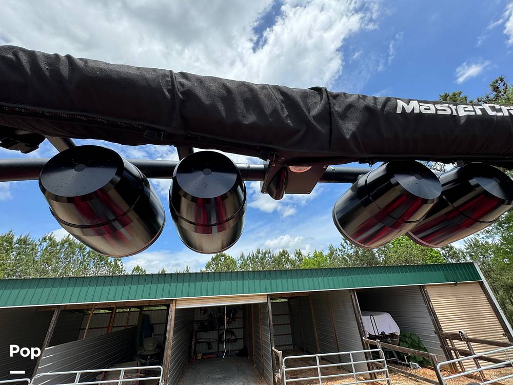 Slide: The Image of Mastercraft XT22 2022 - 14133130
