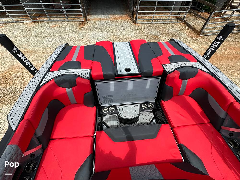 Slide: The Image of Mastercraft XT22 2022 - 14133131