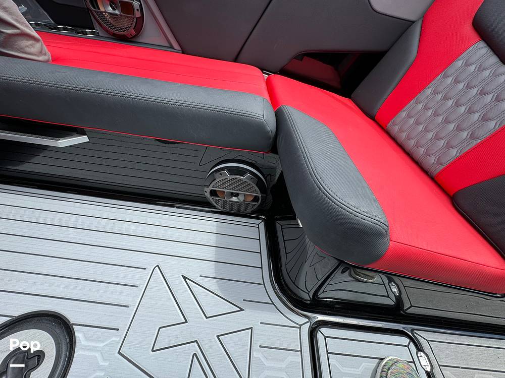 Slide: The Image of Mastercraft XT22 2022 - 14133135