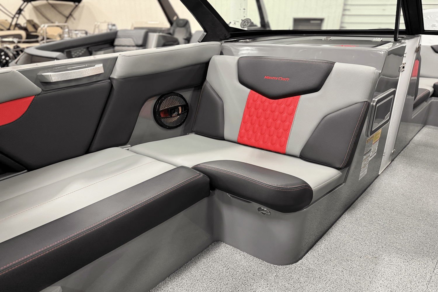 Slide: The Image of Mastercraft XT22 2023 - 11