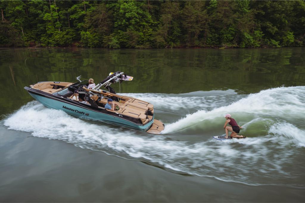 Slide: The Image of Mastercraft XT22 2023 - 32