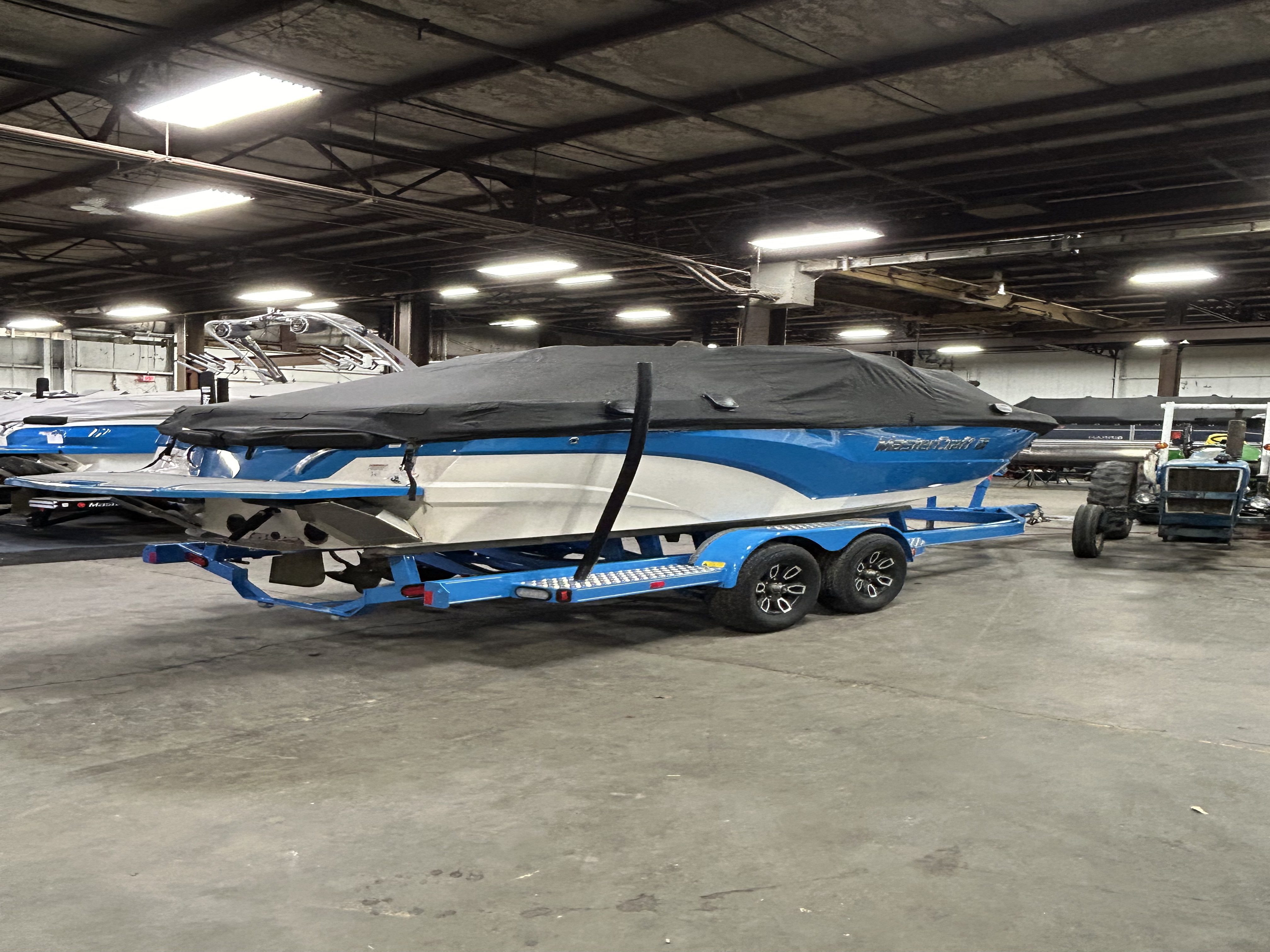 Slide: The Image of Mastercraft XT23 2017 - 1